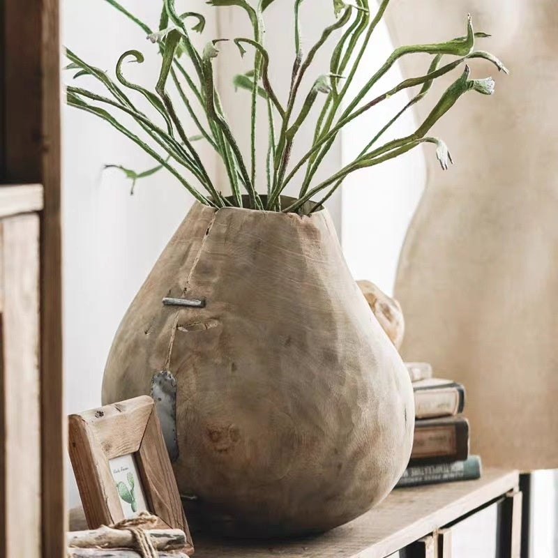 Holzvase „Tao“ – Handgefertigte Bodenvase aus massivem Holz im Boho-Japandi-Stil