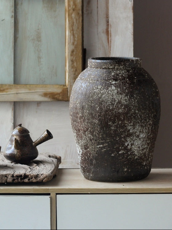 Keramikvase „Rustica“ – Handgefertigte Boho-Vase im Retro-Design aus grober Keramik