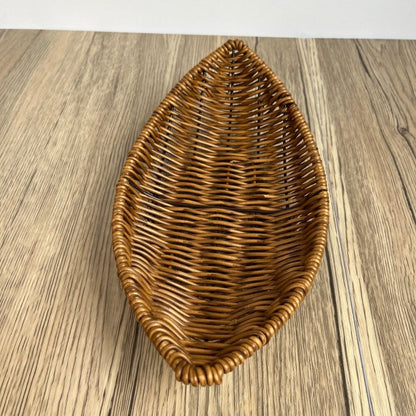 Handgeflochtener Rattankorb – Boho-Tablett in Fischblatt-Form (3 Größen)