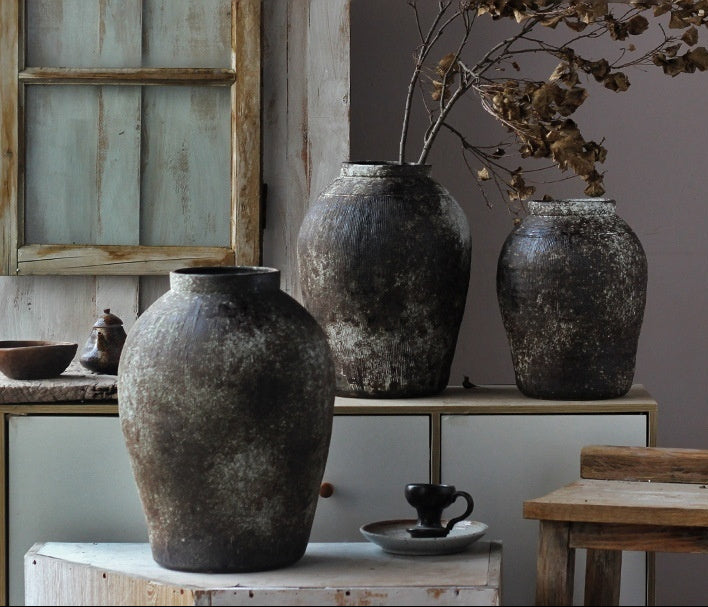 Keramikvase „Rustica“ – Handgefertigte Boho-Vase im Retro-Design aus grober Keramik