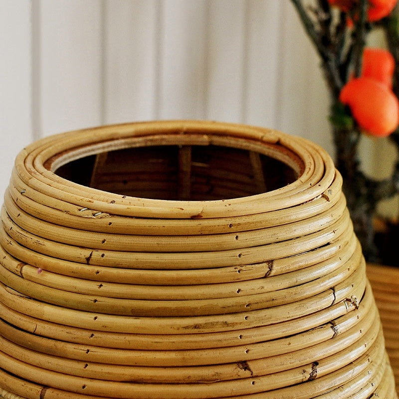 Rattan-Holzvase „Solara“ – Handgefertigte Boho Bodenvase aus Naturmaterialien